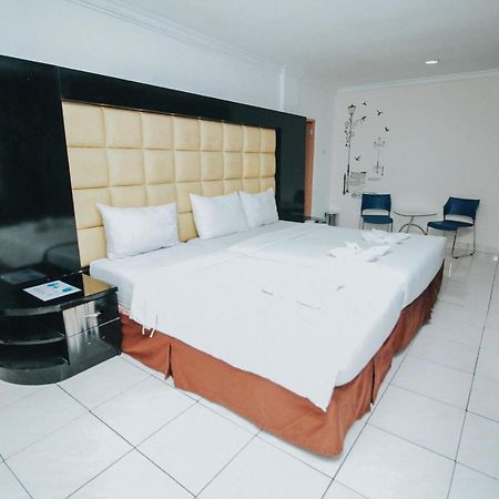 Hotel New Lilik Magelang Εξωτερικό φωτογραφία