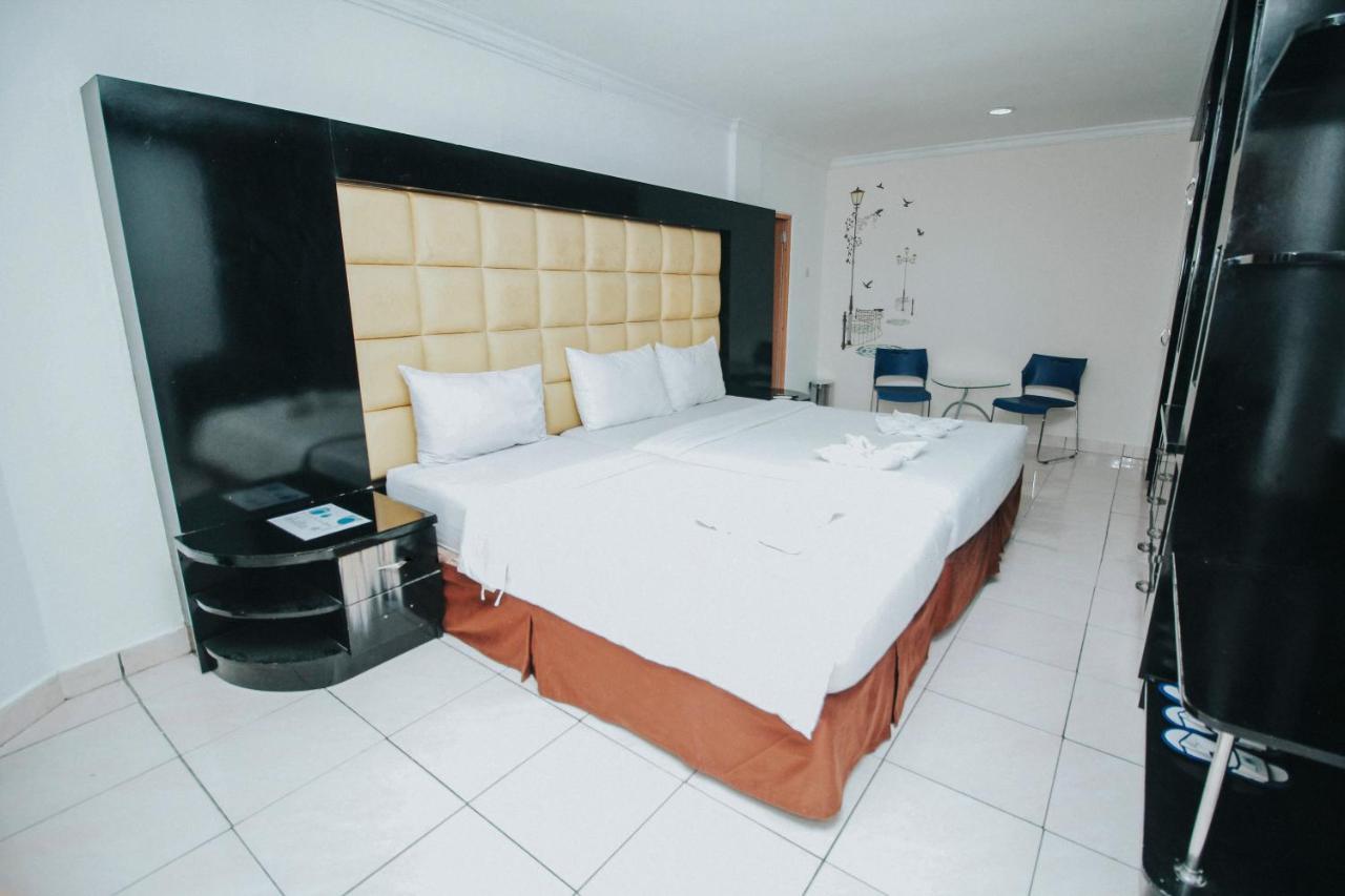 Hotel New Lilik Magelang Εξωτερικό φωτογραφία